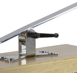 Sistema basculante del jamonero profesional Bello de madera