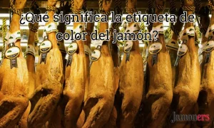 ¿Qué significa la etiqueta de color del jamón?